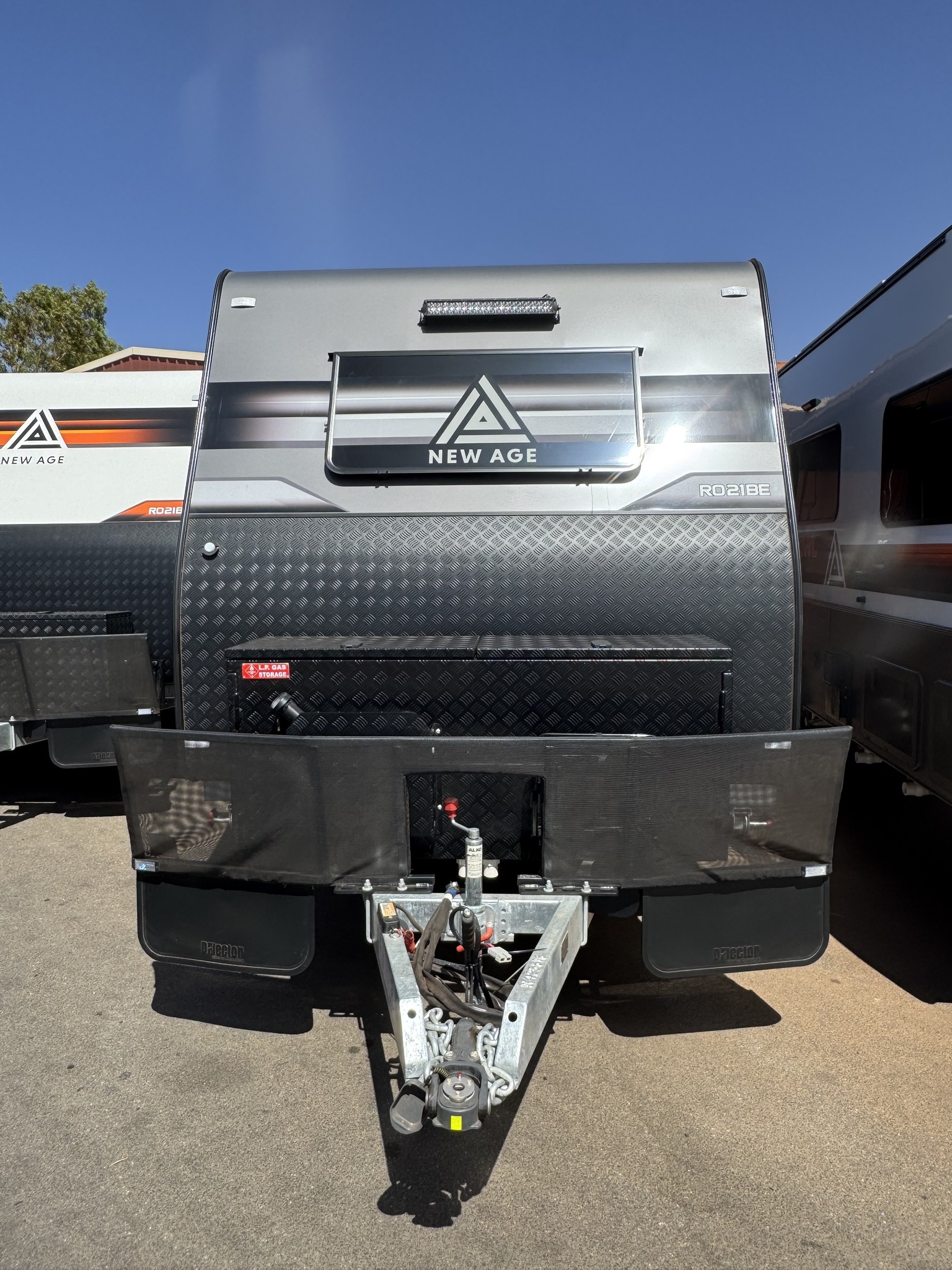 RO21BE EXP MY25 | 21ft Road Owl Bunk Ensuite)